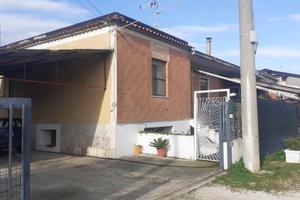 Rif.E0184| casa ind. latina