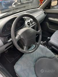 Nissan Micra 1.0 16v
