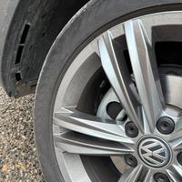 Goodyear 215/50 R18 92W gomme