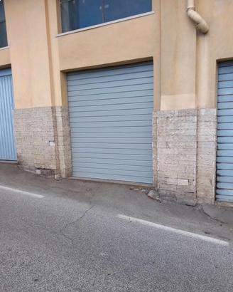 Garage per 1 auto livello stradale