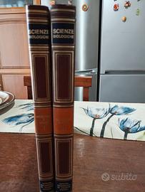 Volume 1 e 2 enciclopedia scienze biologiche. Medi