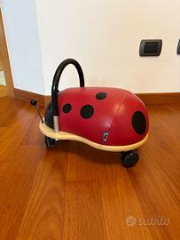 Gioco cavalcabile per bambini
