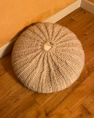 Pouf rotondo in maglia grossa color beige/avorio