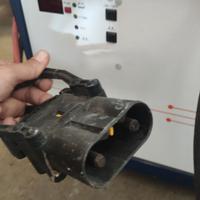 carica batteria muletto 