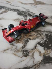 Modellino Ferrari SF21 Burago 