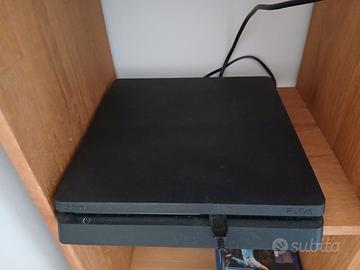 PlayStation 4 con giochi