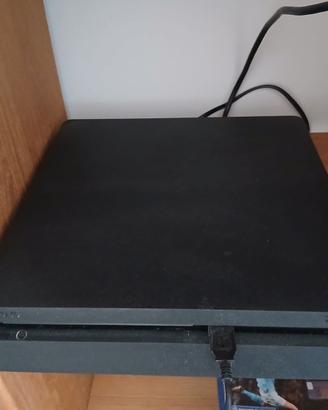PlayStation 4 con giochi