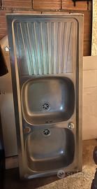 Lavello inox due vasche e gocciolatoio