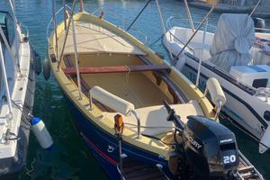 Gozzo calemar ligure, motore mercury fuoribordo