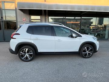 Peugeot 2008 PEUGEOT 2008 1.5 HDI - TAGLIANDI CERT