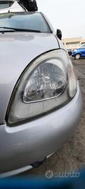 TOYOTA YARIS 2000 - FARO ANTERIORE SINISTRO
