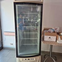 Frigorifero espositore torte negativo(-20°C)