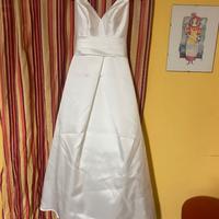 Abito da sposa in seta avorio