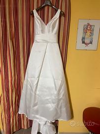 Abito da sposa in seta avorio