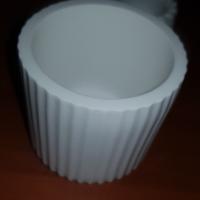 vasetto fatto in gesso