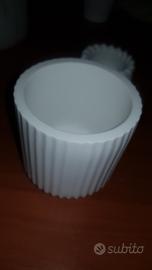 vasetto fatto in gesso