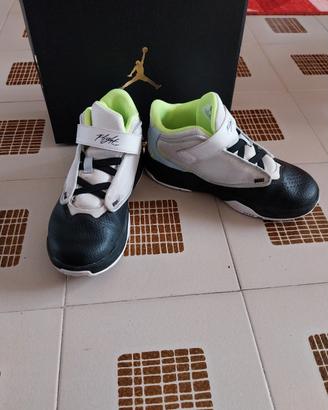 Scarpe Jordan Maxi Aura 4