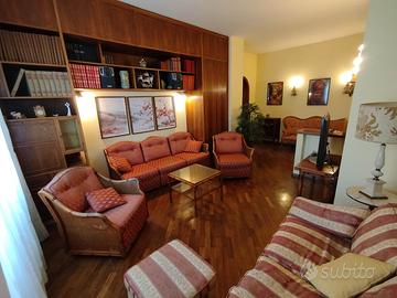 Trilocale Via Ofelia ristrutturato e arredato