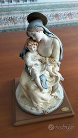statuette 