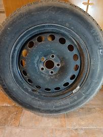 cerchi con gomme termiche