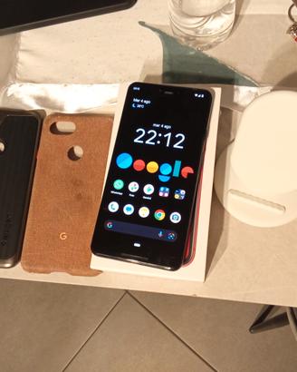 Google pixel 3 XL con Google stand e cover spigen