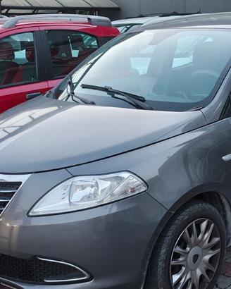 LANCIA YPSILON 2015 C/MOTORE 199B1000