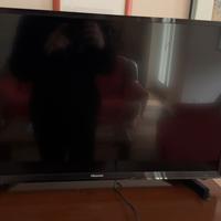 tv hisense 32” fhd