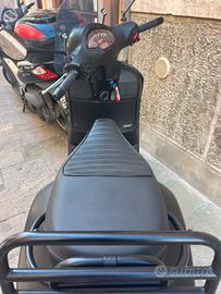 Vespa 300 gts super nero