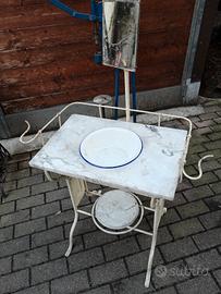 Toilette/Lavabo antico