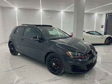 Volkswagen Golf GTI Performance 2.0 TSI 5p. BlueMo