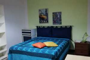 Grande e luminosa singola con matrimoniale