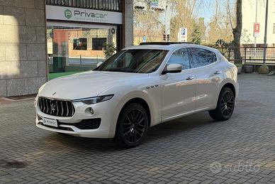 MASERATI Levante V6 Diesel AWD Granlusso