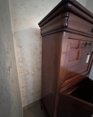 Ribalta/Secretaire perfetta