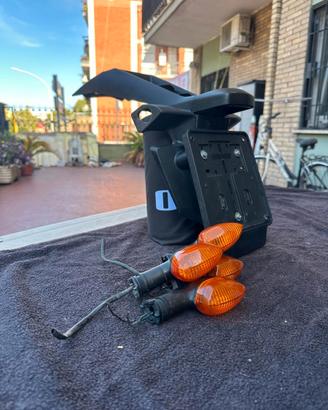 portatarga originale e frecce YAMAHA FAZER FZ1