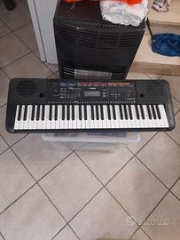 pianola Yamaha 
