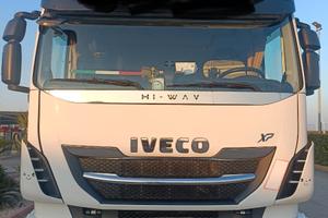 Camion Iveco 480 Hi-way