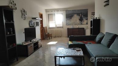 Casa semindipente