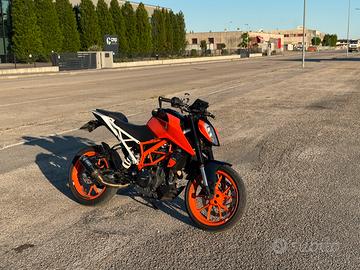 KTM DUKE 390 2019