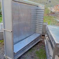 mobili in acciaio 