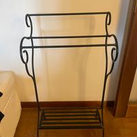 Porta ascigamani in ferro battuto