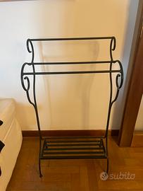 Porta ascigamani in ferro battuto