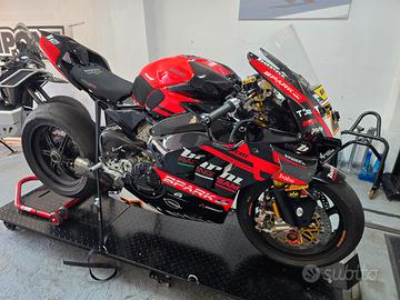 Ducati Panigale R