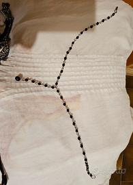 girocollo a ciondolo con perle nere 