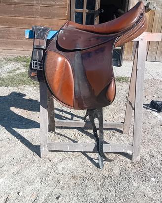 sella da salto Prince saddlery 17,5