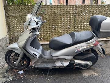 Scooter Piaggio Beverly 500