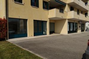 Locale commerciale negozio/ufficio