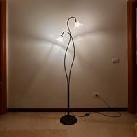 Piantana / lampada da terra vintage  in ferro