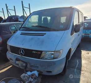 RICAMBI USATI AUTO MERCEDES Vito W638 611980 Diese