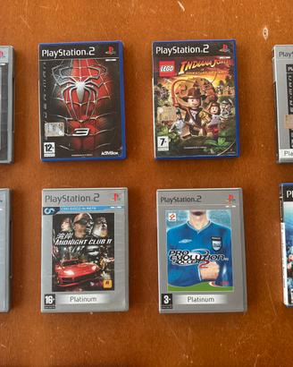 Lotto di 8 giochi per PlayStation 2 (PS2)