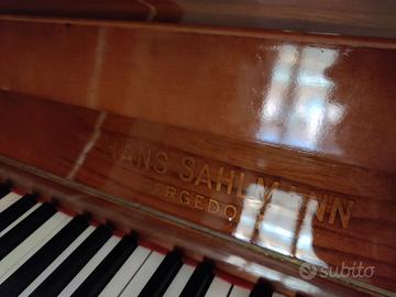 Pianoforte verticale